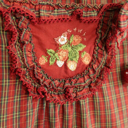 【美品】ピンクハウス★イチゴ刺繍オリチェpt♪ローンブラウス 赤系 揺れるイチゴとリボンのコサージュ付♪薄手 z19631