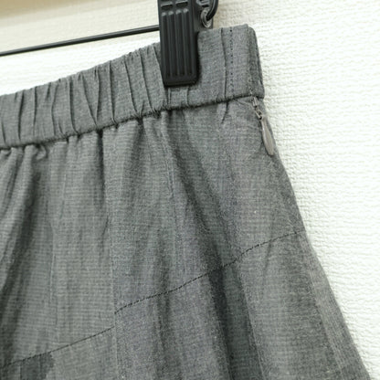 センソユニコ慈雨★スタイリッシュ♪アシンメトリなギャザースカート サイズ40 濃いグレー系 柄物 薄手 z23169