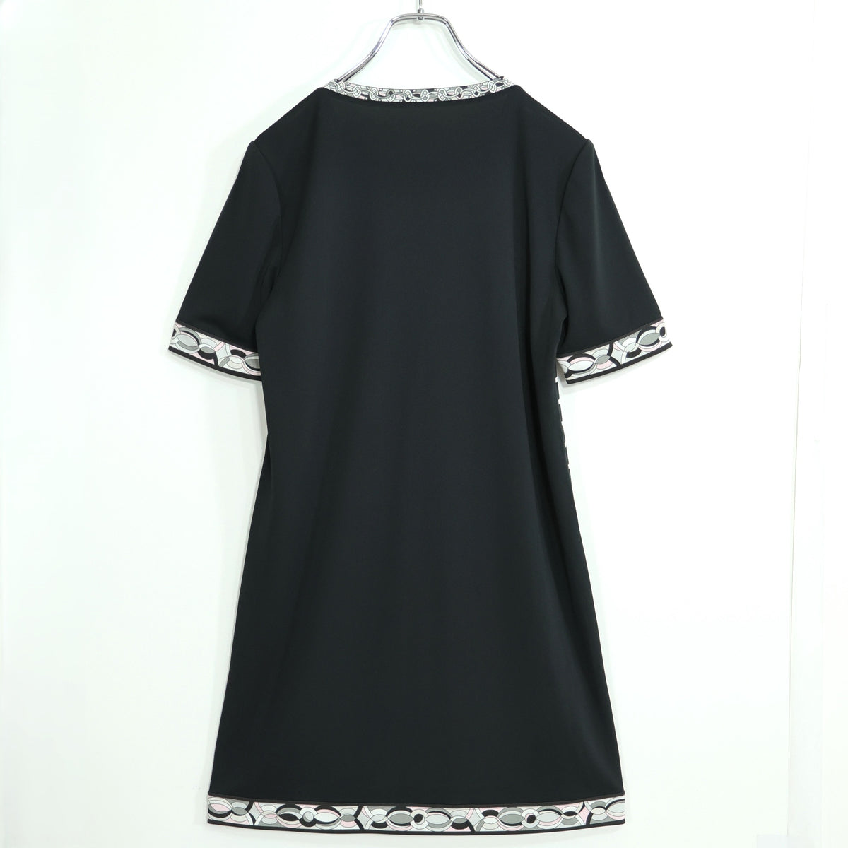 【美品】レリアン★上品ボーダー&花柄♪半袖チュニック ワンピース サイズ9 黒系 薄手 z22593
