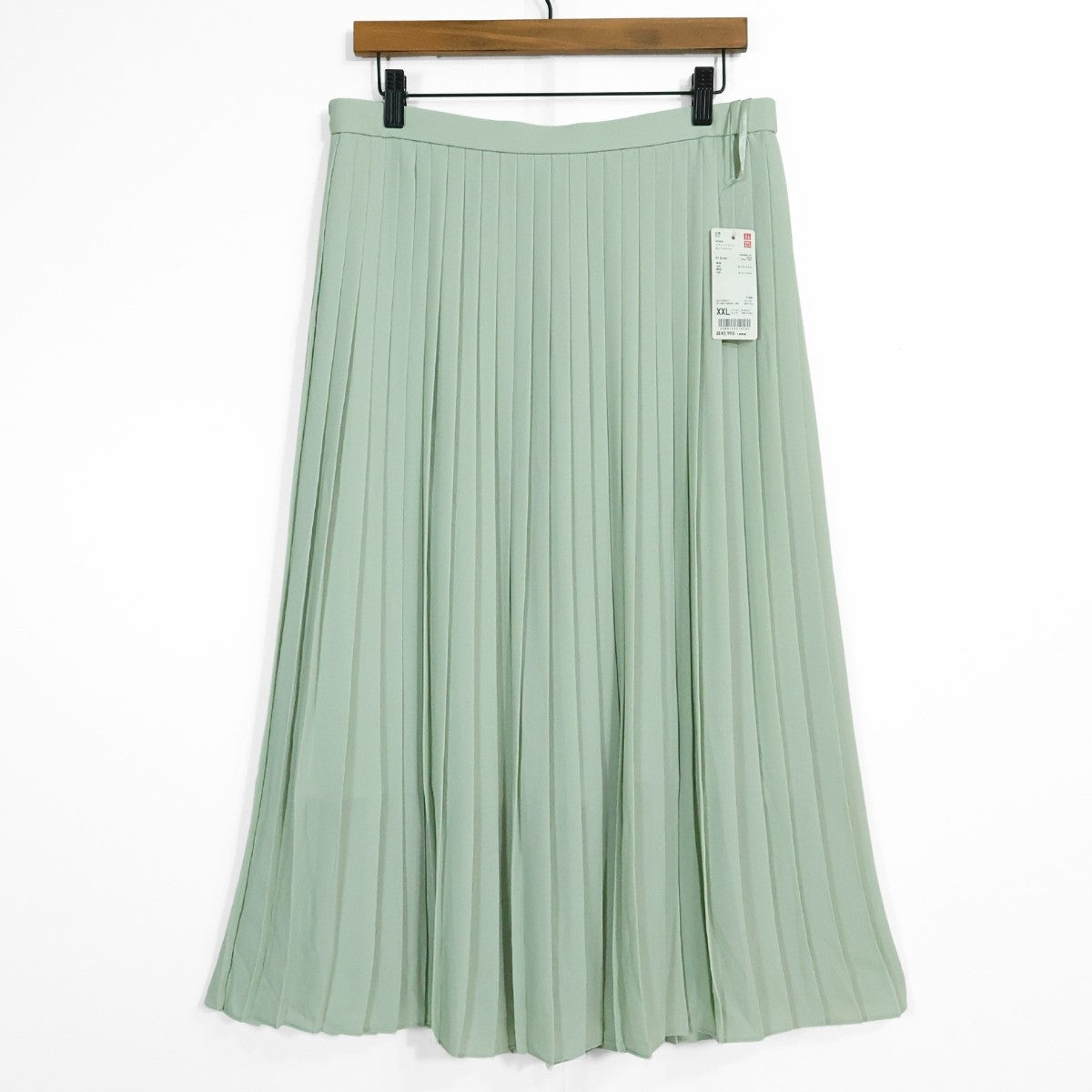 【新品タグ付】UNIQLO★シフォンプリーツロングスカート♪裏地付き 大きいサイズXXL ミントグリーン系 z22882