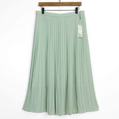 【新品タグ付】UNIQLO★シフォンプリーツロングスカート♪裏地付き 大きいサイズXXL ミントグリーン系 z22882