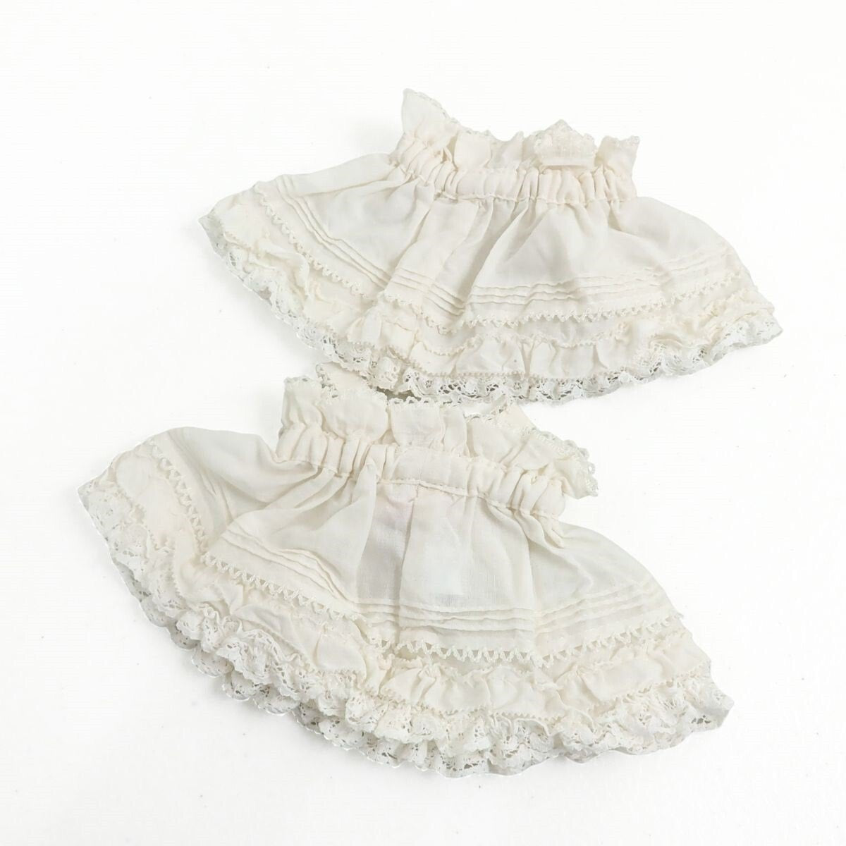 【美品タグ付き】ピンクハウス★リボンとフリル ローン カフスセット 白系 ＊so165