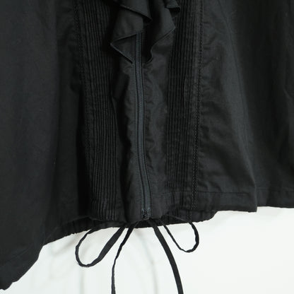 【美品】インゲボルグ★たっぷりフリル♪綿ローンジャケット ジップアップ 黒系 無地 前開き z23118