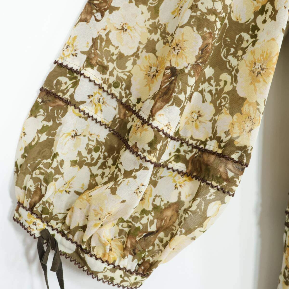 【美品】インゲボルグ★大人フェミニン♪シックな花柄シフォンワンピース サイズ9 緑×茶系 薄手 z21349
