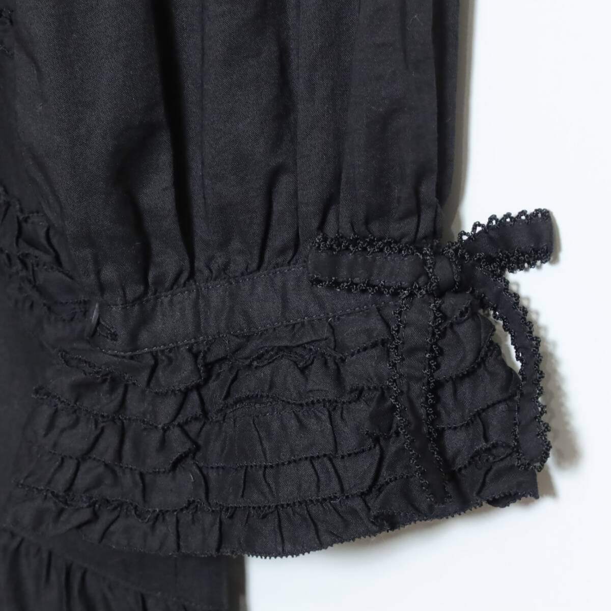 【美品】ピンクハウス★たっぷり贅沢フリルが印象的♪チュニックワンピ ふんわりフォルム♪ 黒系＊ z17201