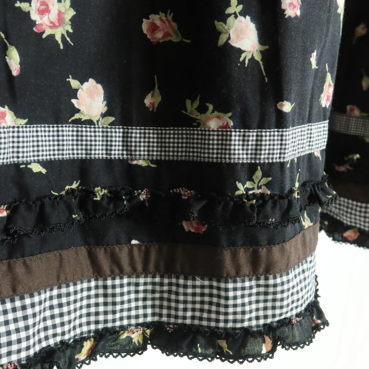 【美品】ピンクハウス★ギンガムパッチワーク♪ローンチュニックブラウス 黒系 薔薇pt♪薄手 z18327
