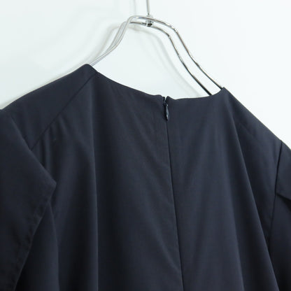 【美品】VIRINA ヴィリーナ★ケープ付き半袖ワンピース サイズXS 濃紺系 ドレープ感たっぷり♪総柄 z19779