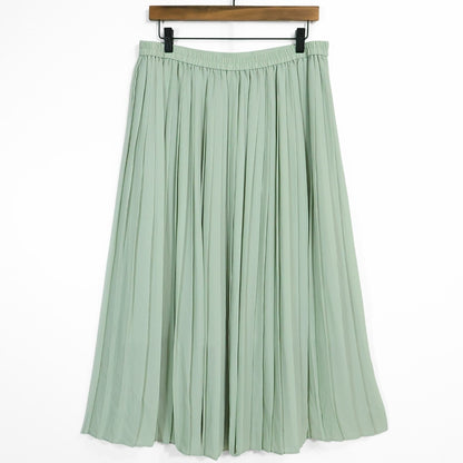 【新品タグ付】UNIQLO★シフォンプリーツロングスカート♪裏地付き 大きいサイズXXL ミントグリーン系 z22882