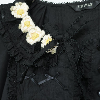 【美品】ピンクハウス★お花のモチーフ♪ふんわりローンブラウス 黒系 前開き サテンリボンも♪無地 z22169
