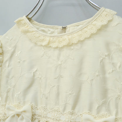 シャーリーテンプル★お姫さまドレス♪長袖ワンピース キッズサイズ110 シャンパンベージュ系 刺しゅう&リボン z23438