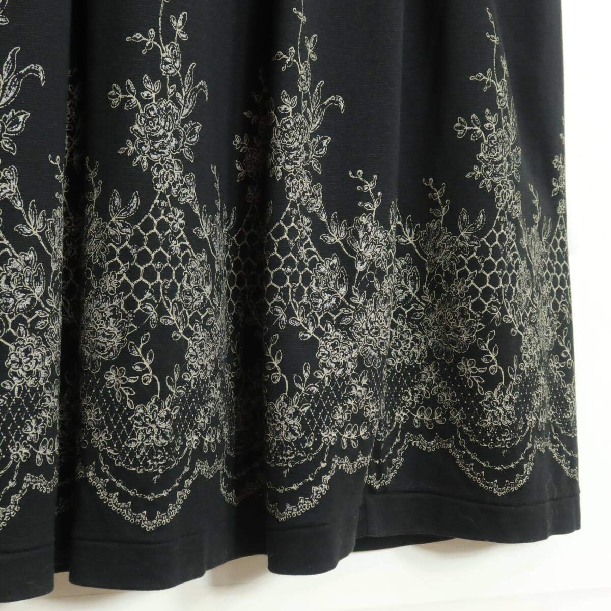 【美品】インゲボルグ★繊細！フラワーレースプリント 美シルエット ワンピース 黒系 サイズ11 ＊z14916