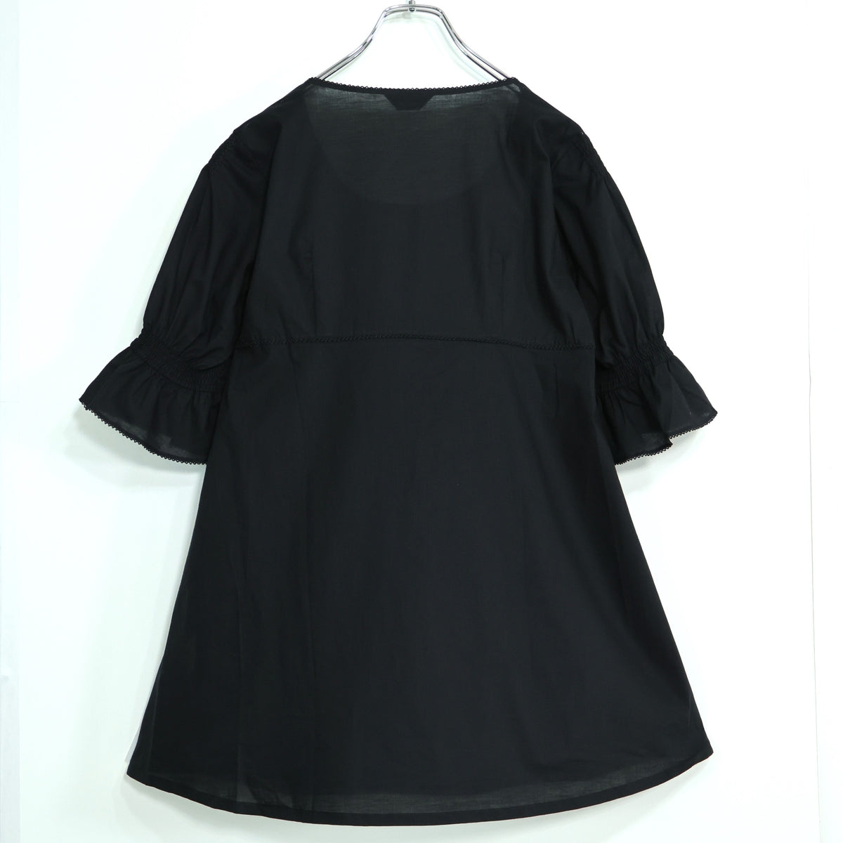 【美品】インゲボルグ★シャーリング♪ふんわりローンワンピース ミニ丈 サイズM 黒系 ピコレース♪無地 薄手 z22041