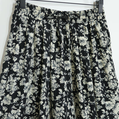【美品】アズノゥアズ AS KNOW AS★ワイドパンツ ガウチョパンツ 花柄 総柄 ドローストリング 黒系 z23030