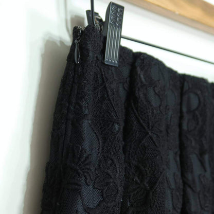 【美品】インゲボルグ★繊細！刺繍付きチュールレースが素敵なタック入りスカート サイズ9 黒系 裾シフォン♪薄手 z19463