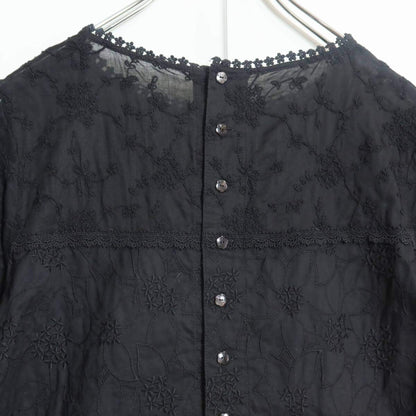 【美品】ピンクハウス★繊細花刺しゅう＆レース♪七分袖カットソー 黒系 美しいレース使い 異素材ミックス z14521