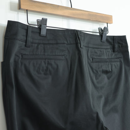 23区★おしゃれなクロップドパンツ 大きいサイズ48 黒系 無地 薄手 z22841