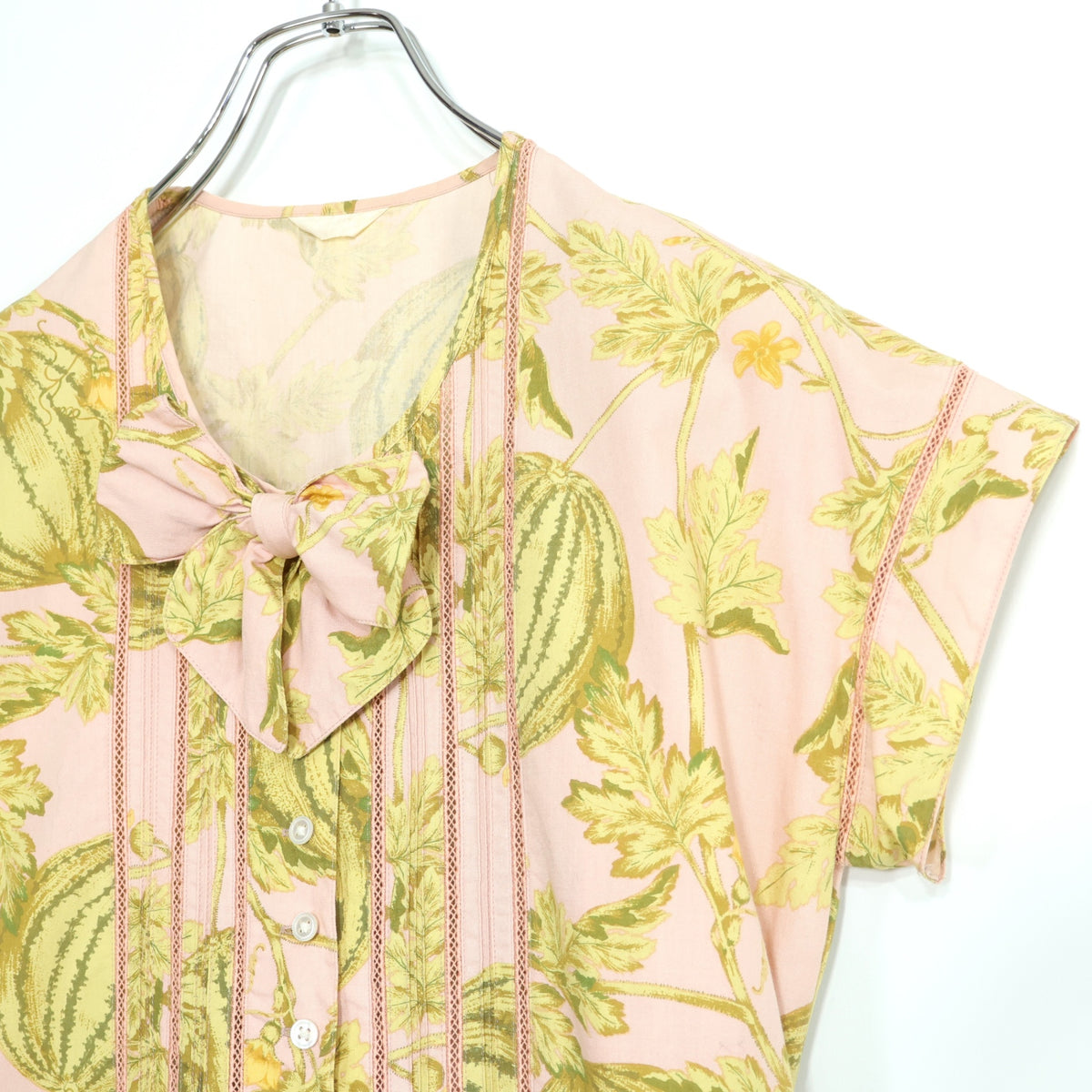 ピンクハウス★スイカがいっぱい♪ワンピース リボンモチーフ 腰ひも ティアード風 前開き ピンタック ピンク系 z22258