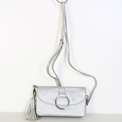 【美品】SALON de RUBAN サロン ド ルヴァン★機能美！たっぷりポケット ショルダークラッチ シルバー *ba341