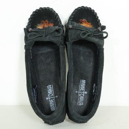 MINNETONKA★スエードモカシン 羽 ビーズ リボン サイズ7 24.0cm 黒系 sh244