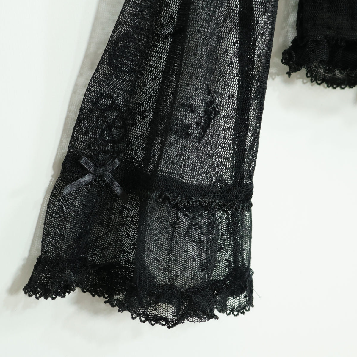 【レア美品】ピンクハウス★王冠&猫♪ドットチュールレースの長袖ブラウス 黒系 キャミ付 z22712