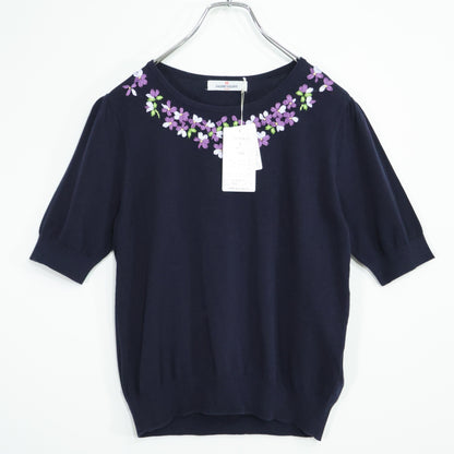 【美品・紙タグ有】ギャラリービスコンティ★お花モチーフ♪半袖ニット 大きいサイズ3 濃紺系 無地 z21202