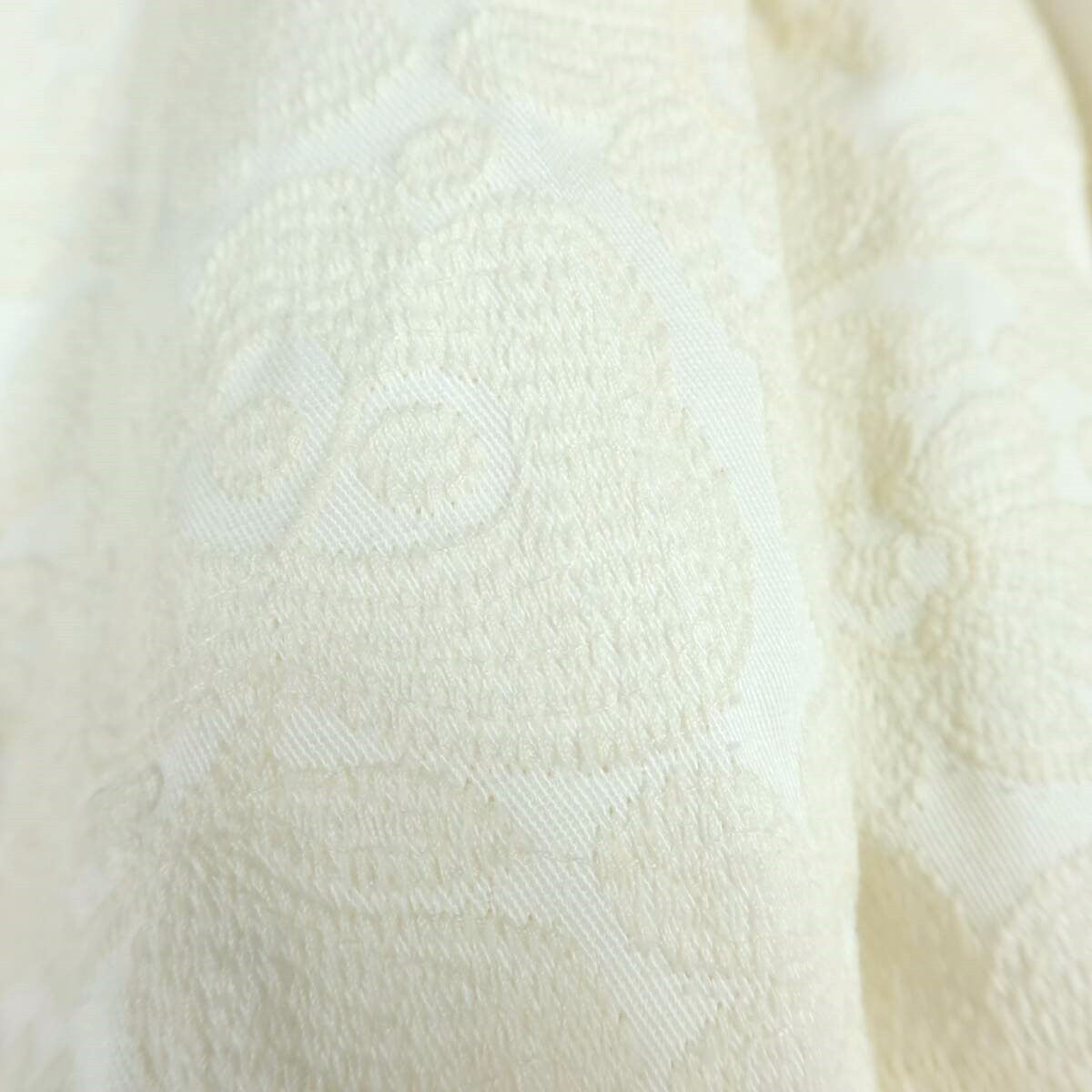 インゲボルグ★繊細！刺繍生地　タック入りスカート ふんわりフォルム♪ひざ丈 サイズ3(9号) アイボリー系 ＊z15088