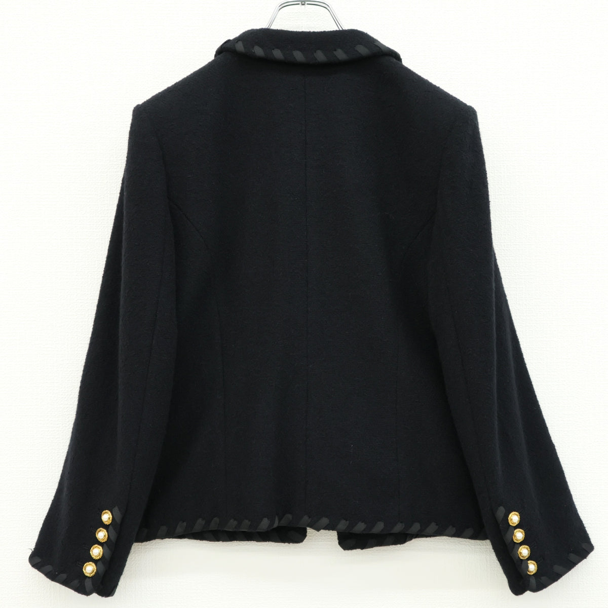 【美品】インゲボルグ★テープ使い♪アンゴラ混スーツ ジャケット&スカート セットアップ サイズM 黒系 リボン&チェーン♪z23566
