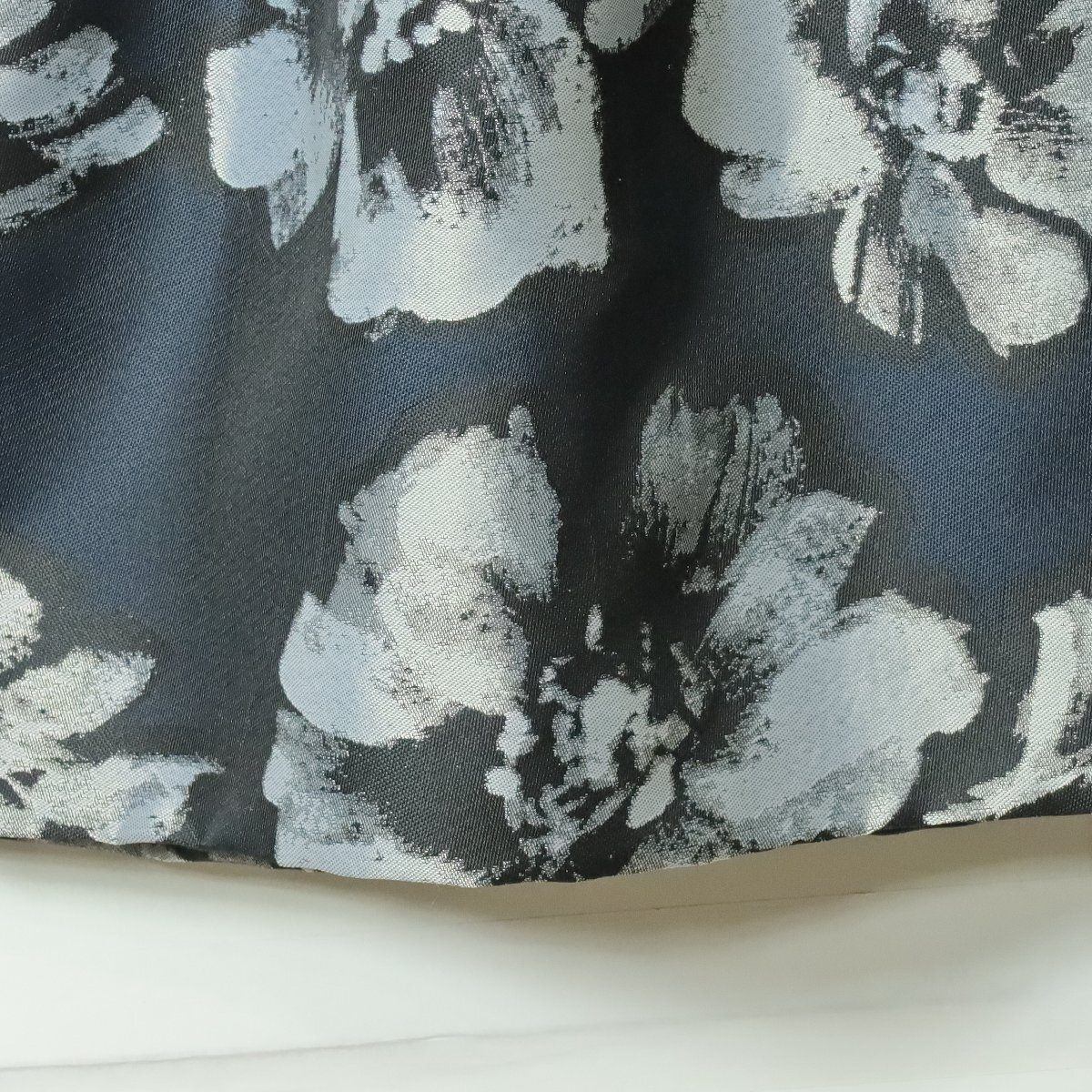 【極美品】INGEBORG インゲボルグ★エレガント 花柄ワンピース 3(M/9号) ネイビー ドットレース フレア  ＊z11337