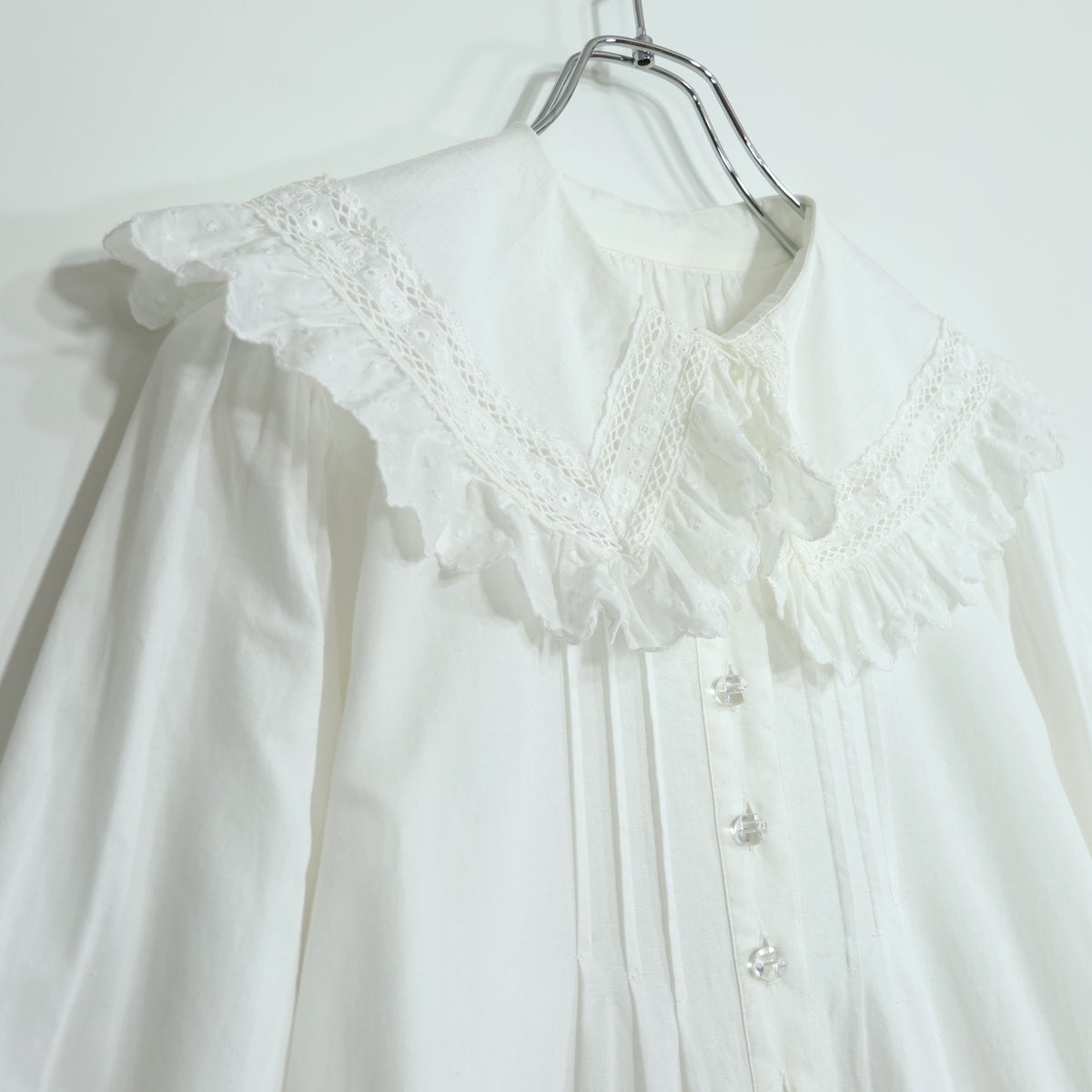 ピンクハウス★はしごレース&刺しゅう♪長袖ワンピース 白系 ふんわりフォルム♪薄手 z22533