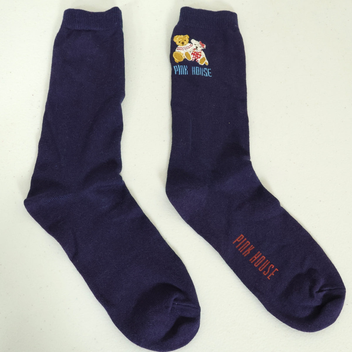 【美品】ピンクハウス★テディベア刺繍が可愛い！ クルーソックス 靴下   クマさんモチーフ 紺系 so364