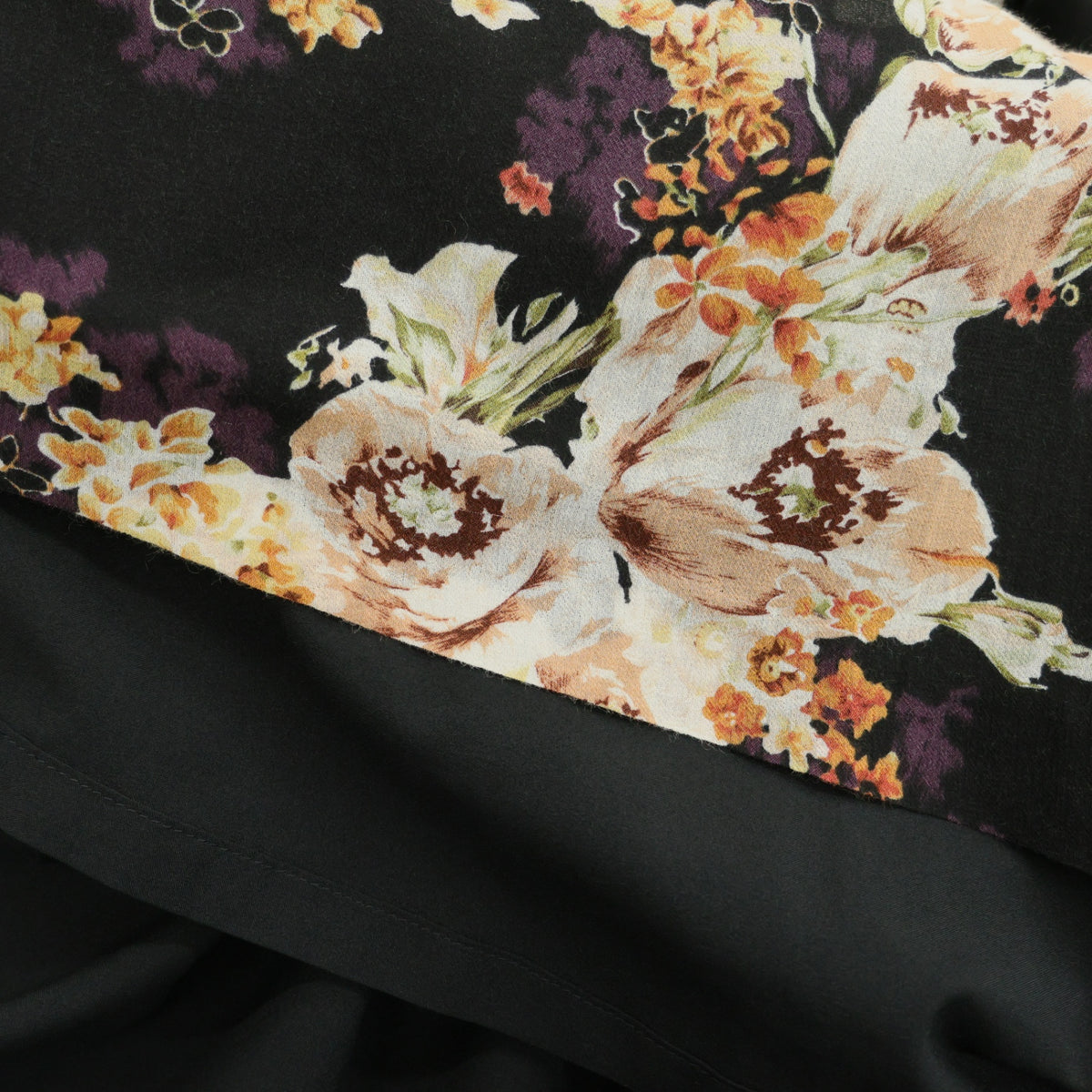 インゲボルグ★胸元レース使い♪花柄シフォンワンピース サイズ9 黒系 薄手 z23318