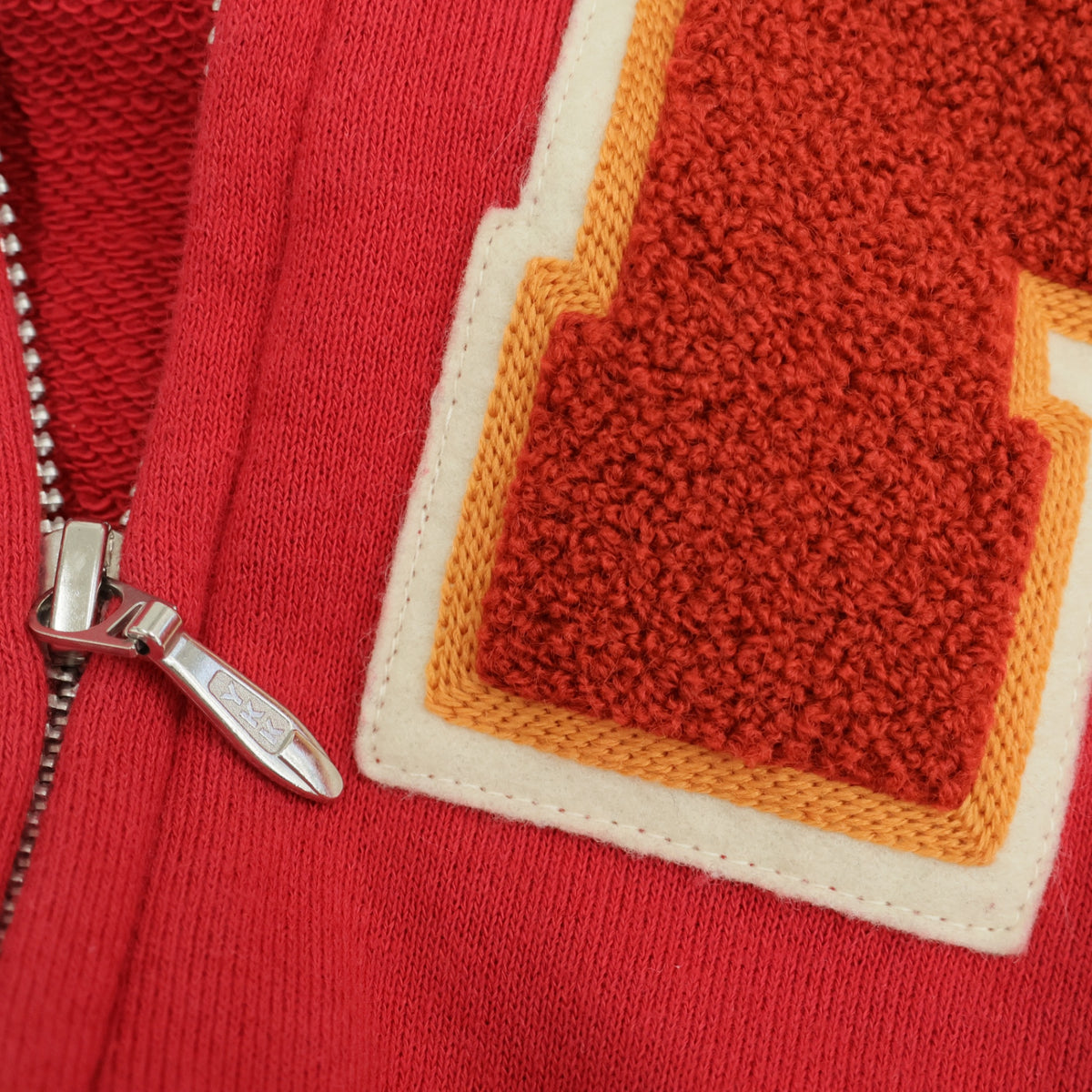 ピンクハウス★ジップアップパーカー スウェット サイズM 赤系 サガラ刺繍ロゴ♪無地 z23192