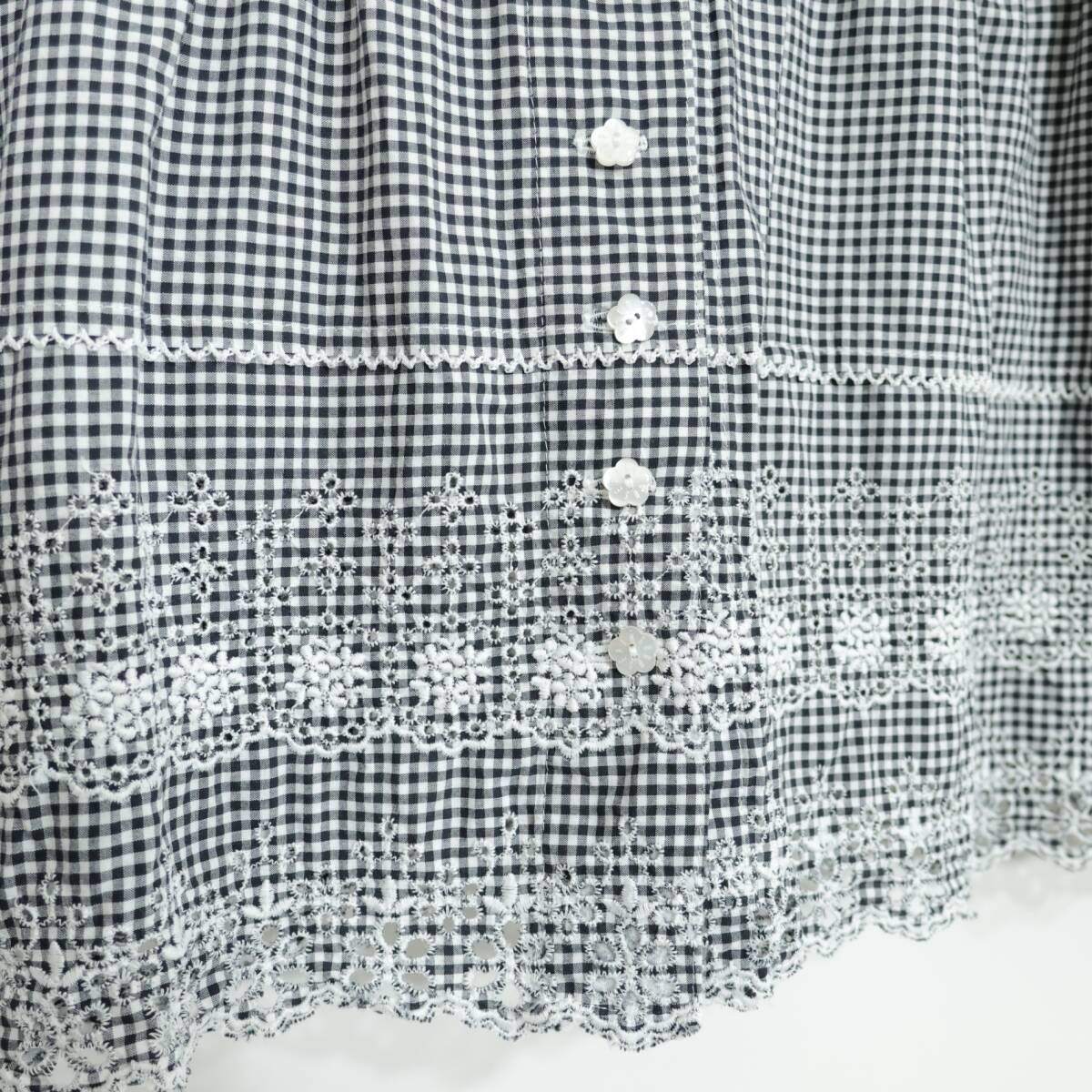 【美品】ピンクハウス★カットワーク刺繍♪ギンガムチェック 長袖ブラウス 黒系 前開き はしごレース リボン♪z21336