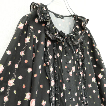 ピンクハウス★豪華！ローズガーデナーpt♪かぶせ段々ワンピース 黒系 前開き 舞い散るピンクローズ♪薄手 z23657