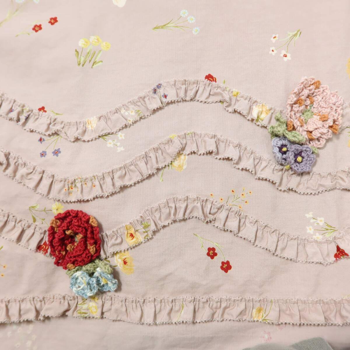カネコイサオ★モチーフいっぱい♪ギャザースカート ピンク系 草花柄♪ティアードデザイン♪薄手 z19755