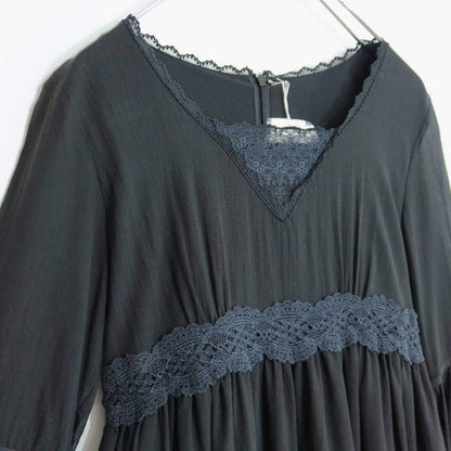 【極美品・紙タグ有】ピンクハウス★チュールレース使い♪ベルスリーブワンピース サイズM 黒系 無地 z20816