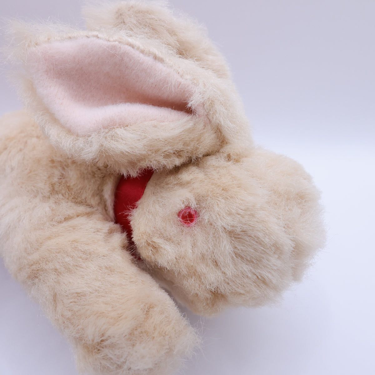 【美品】ワンダフルワールド カネコイサオ★ とびうさぎブローチ  コサージュ うさぎ ぬいぐるみ ベージュ系 ko121