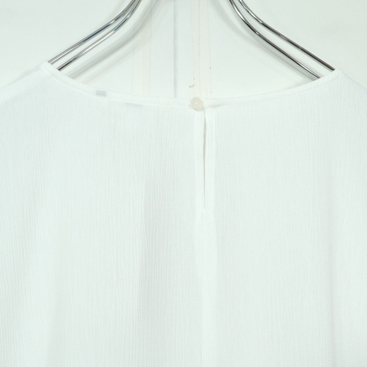 【タグ付き美品！】ユニクロ★さらさら涼し気♪ ブラウスTシャツ 半袖 大きいサイズ3XL 白系 z22261