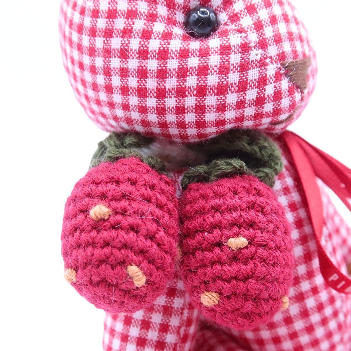 【美品】ピンクハウス★可愛い！ギンガムうさぎ 苺編みモチーフ コサージュ　赤系　＊ko109
