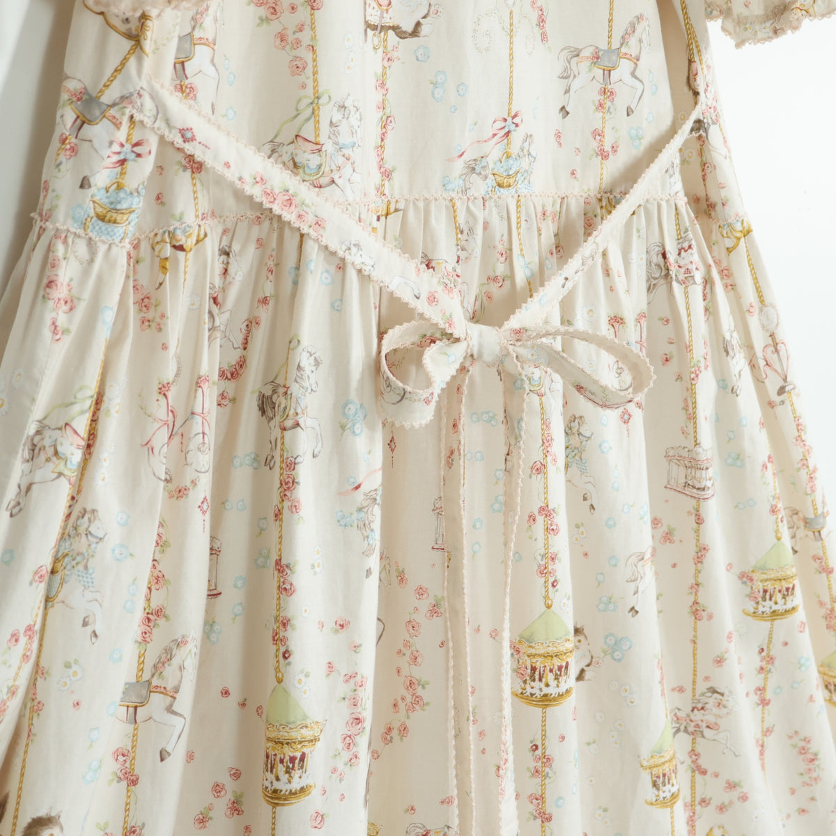 【美品・紙タグ有】ピンクハウス★メリーゴーラウンドpt♪ミディワンピース アイボリーピンク系 リボン♪残布有 2025年製 z22831