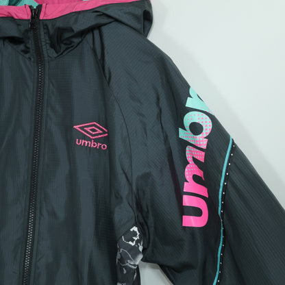 umbro アンブロ デサント★ジップアップジャケット フーディ 大きいサイズL 黒系 裏メッシュ 薄手 z22424