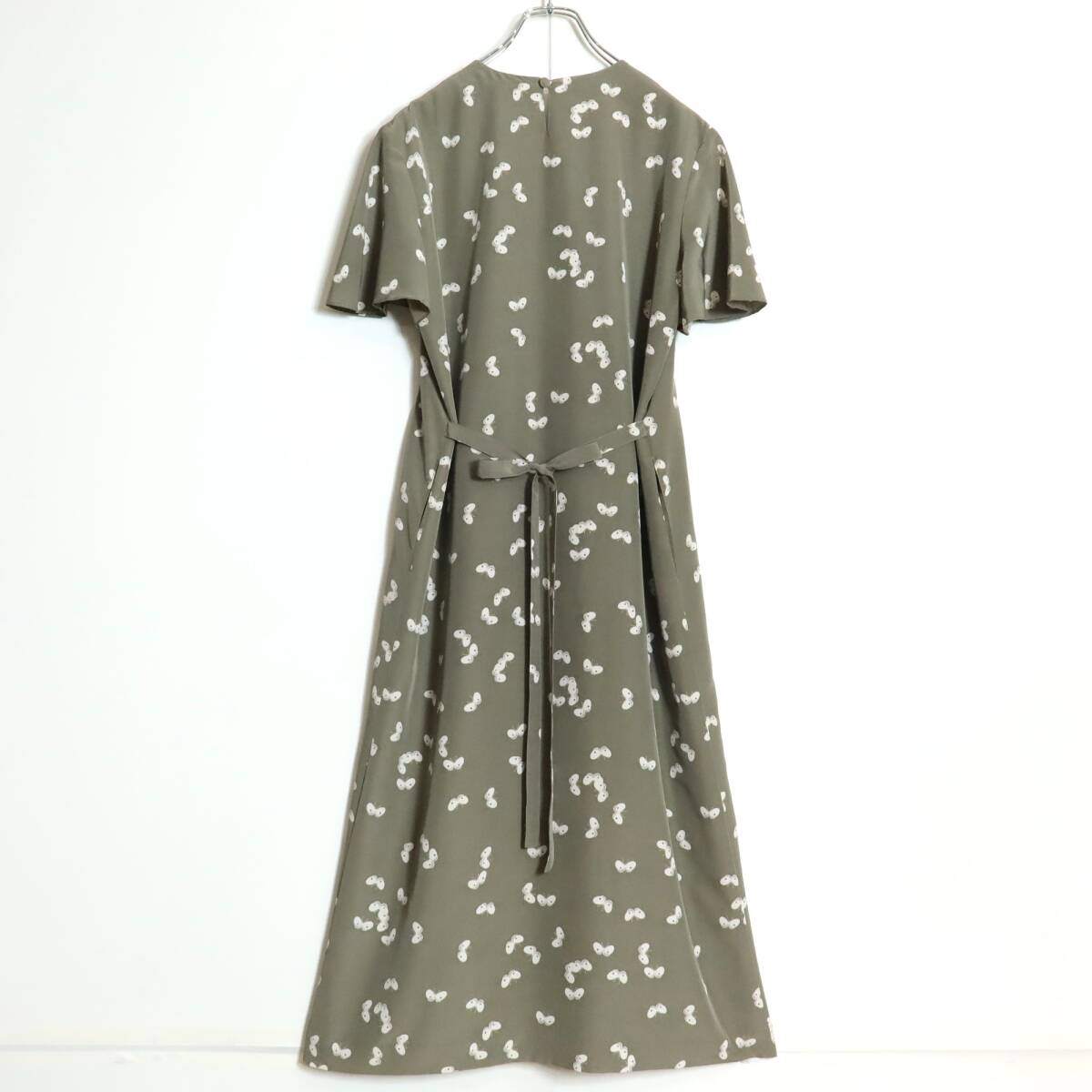 【美品】インゲボルグ★蝶々プリント♪ピンタックワンピース グレー系 ゆったりシルエット z14352
