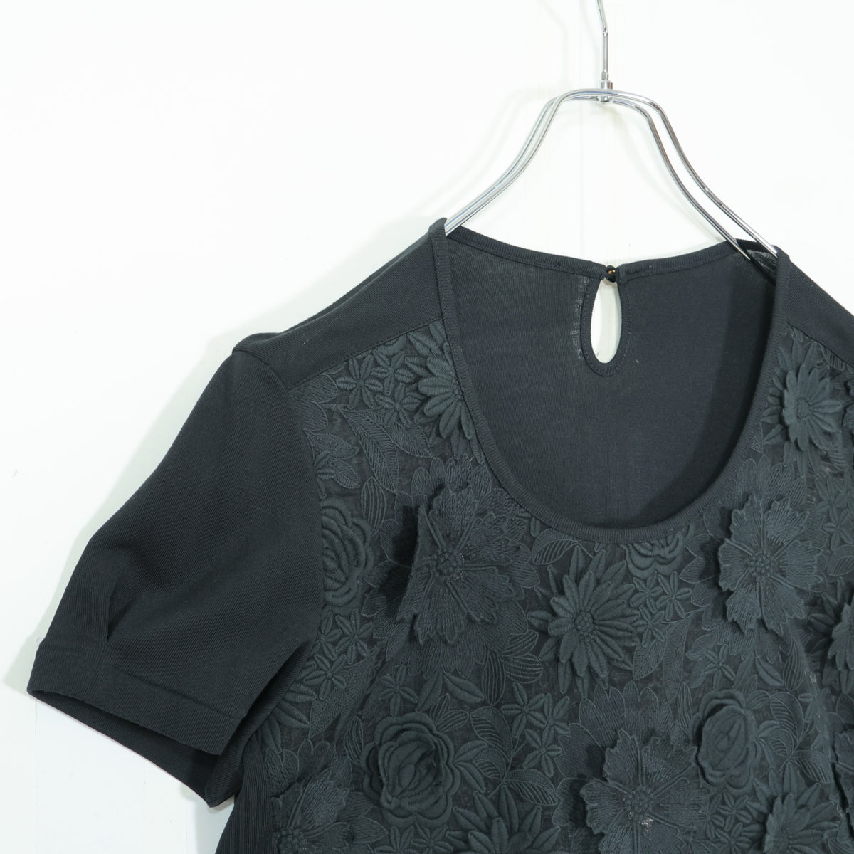 【美品！】インゲボルグ INGEBORG★透かし花柄カットソー モチーフいっぱい おしゃれ サイズ9 黒系 z22291