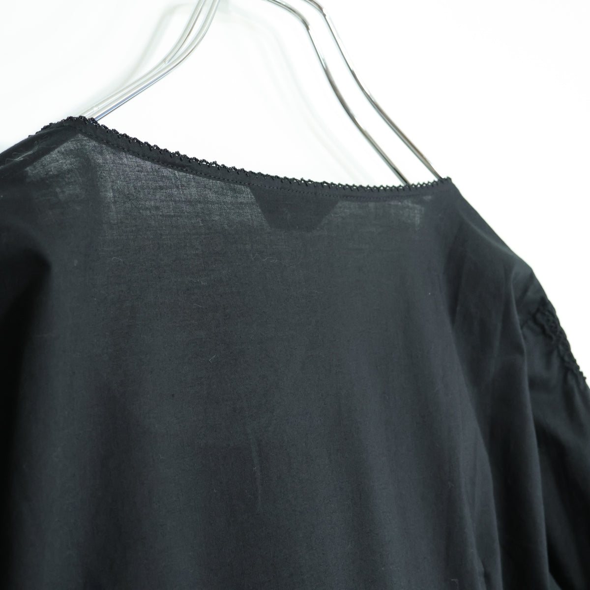 【美品】インゲボルグ★シャーリング♪ふんわりローンワンピース ミニ丈 サイズM 黒系 ピコレース♪無地 薄手 z22041