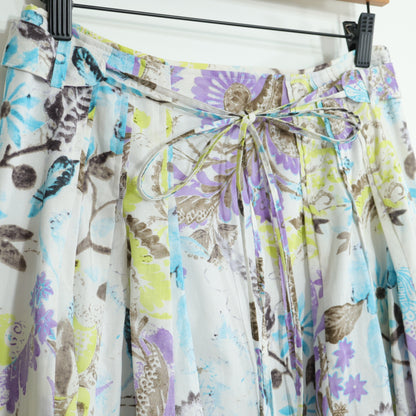 TS EVANCE ティーエスエバンス★華やかな花柄！ セットアップ 半袖ブラウス フレアスカート サイズM パープル・ブルー系 z23090