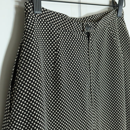 【美品】インゲボルグ★裾のフリルとドット柄がかわいい♪ Aラインシルエット ロングスカート 黒系 z18932