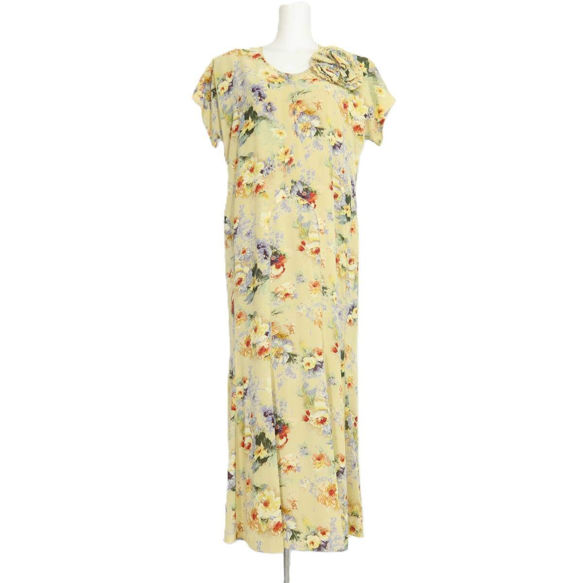【美品】カネコイサオ★お花コサージュ付き♪花柄半袖ワンピース イエロー系 幅広リボン付♪薄手 z20626