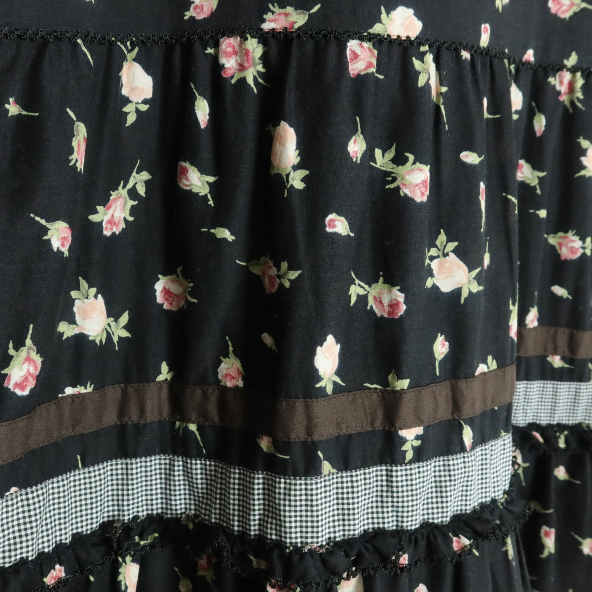 【美品】ピンクハウス★ギンガムパッチワーク♪ローンチュニックブラウス 黒系 薔薇pt♪薄手 z18327