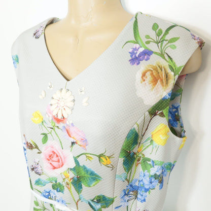 【極美品】スーパービューティー byオーラボー★ノースリーブワンピース 花柄&ビジュー♪大きいサイズ40 ストレッチ グレージュ系 z8059