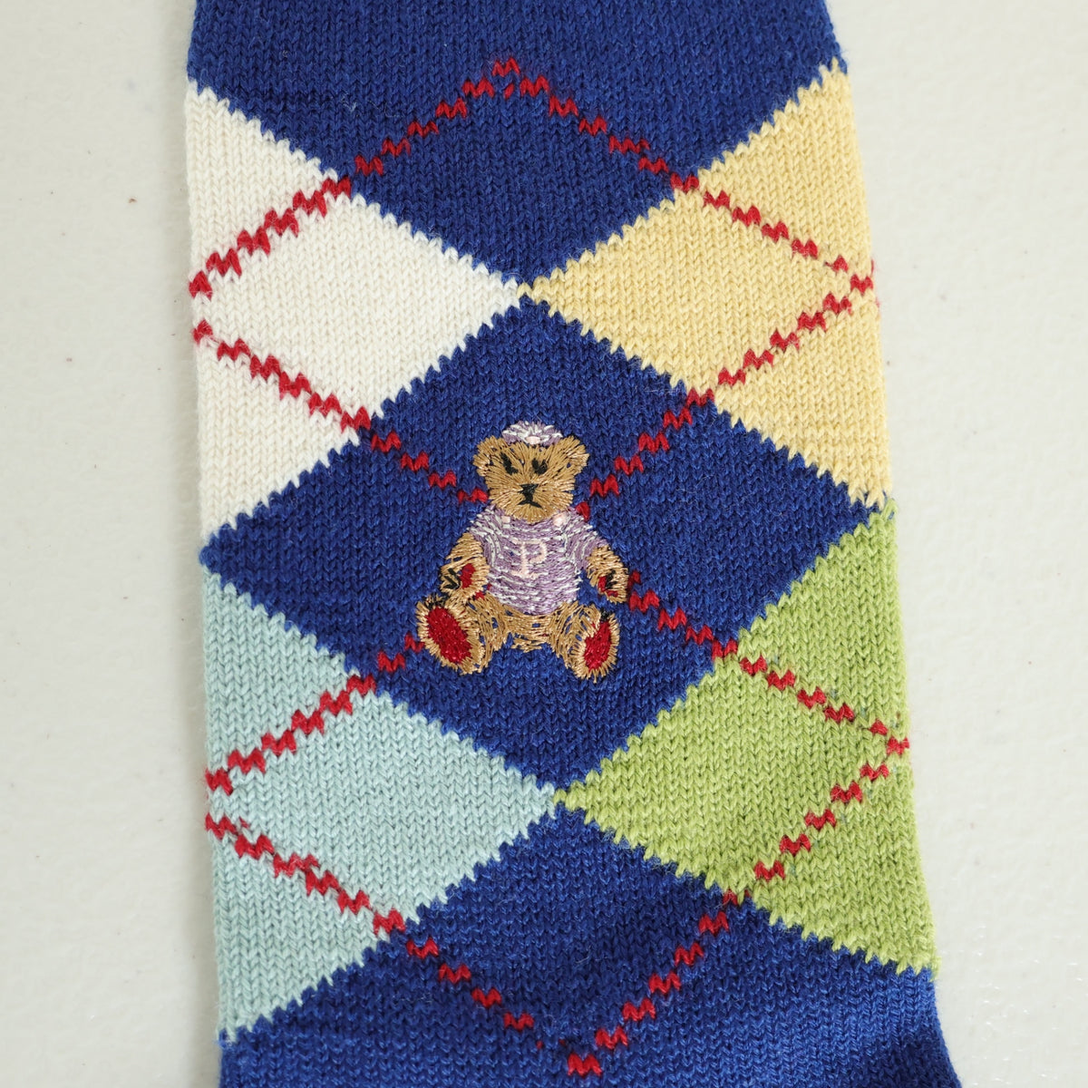 【美品】ピンクハウス★テディベア刺繍付き アーガイル柄クルーソックス 靴下  くま クマモチーフ 青系 so367